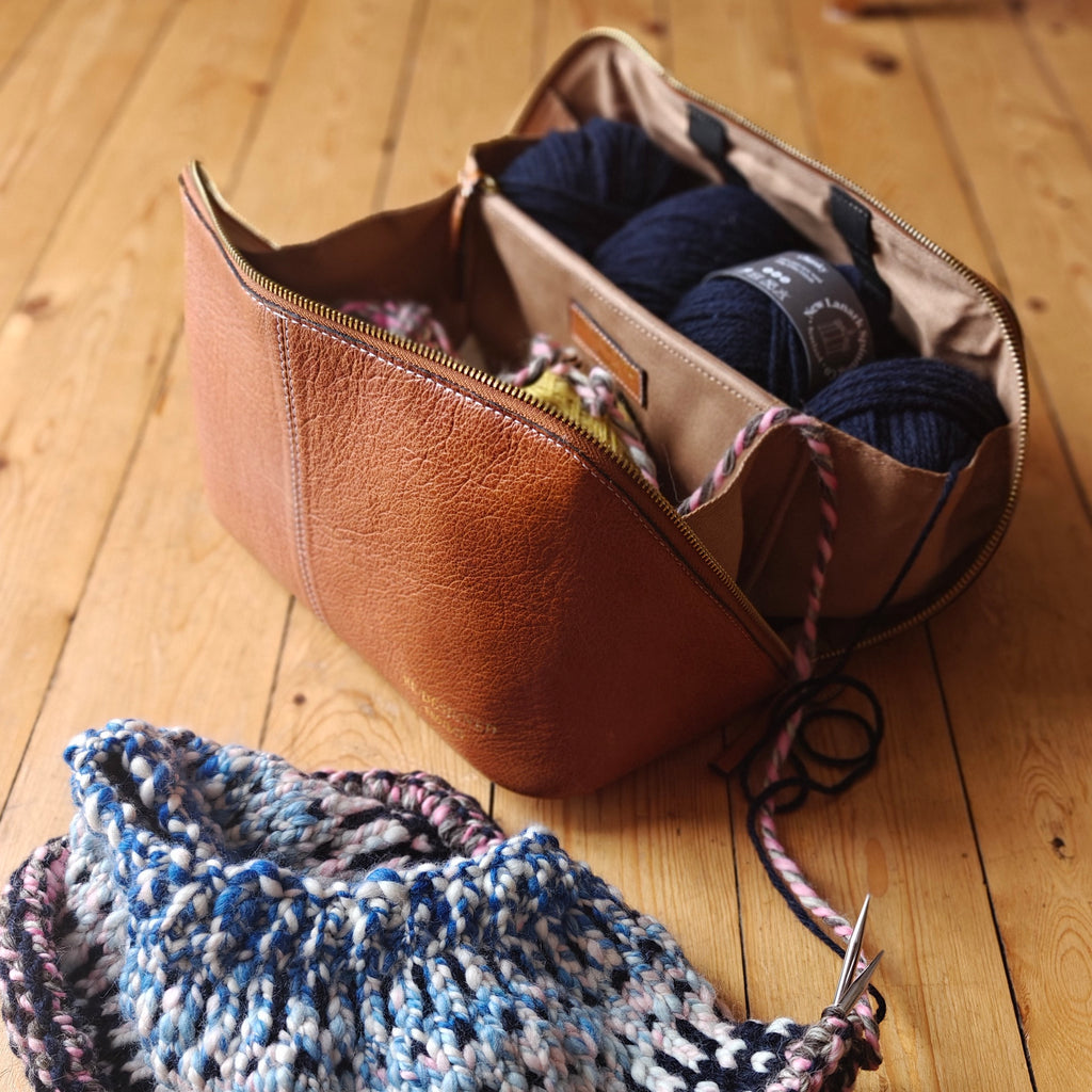 PROJECT 10 PROJECT CASE– Ginger Twist Studio