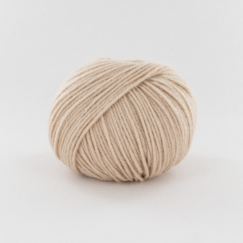 ball of light beige wool