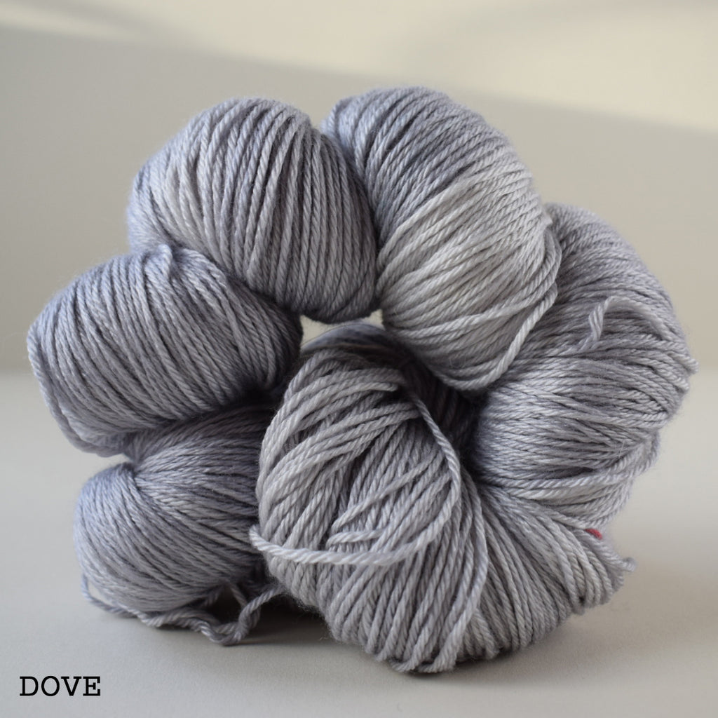 ginger's hand dyed splendor 4ply merino wool and silk soft smooth indie dyed yarn dove light grey gray